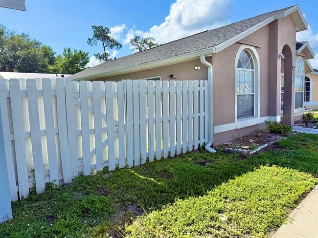 Photo - 2414 Harbor Town Dr