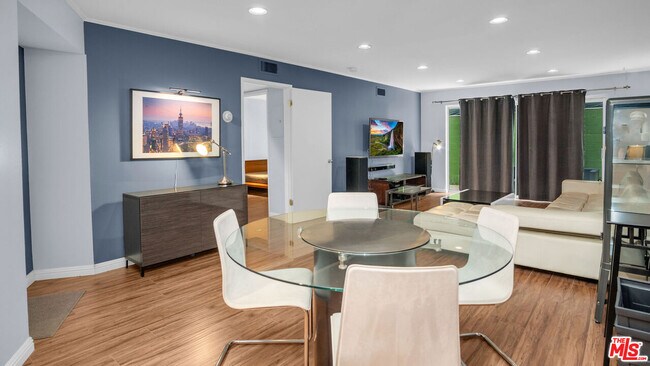 Photo - 2260 N Cahuenga Blvd Unit 106