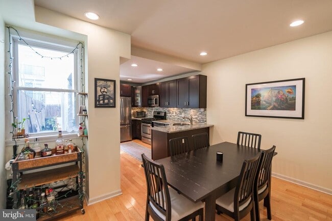 Photo - 752 N Uber St