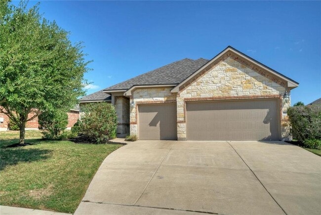 Building Photo - 18413 Falcon Pointe Blvd