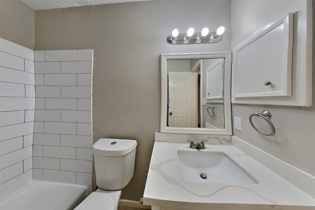 Building Photo - 1070 Red Rock Canyon Dr