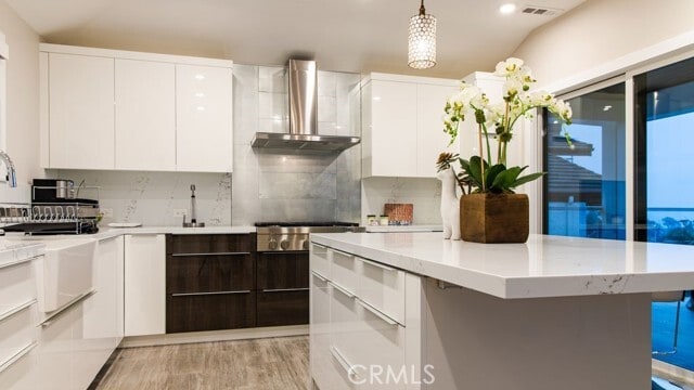 Photo - 16 N Stonington Rd