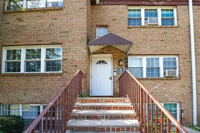 Photo - 18 College Dr Unit 18