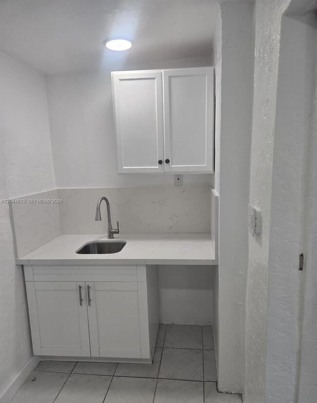 Photo - 735 Sultan Ave Unit 1