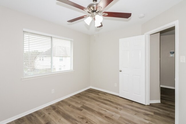 Photo - 6207 Winter Oak St