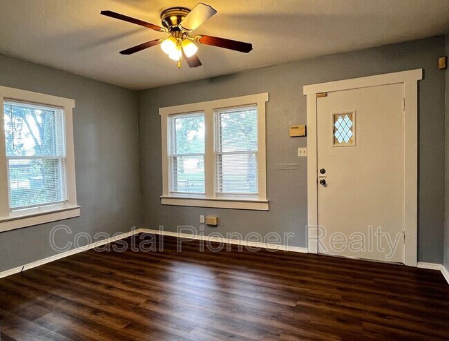 Photo - 1603 E 29th Ave