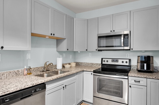 Photo - 2602 Riverside Dr