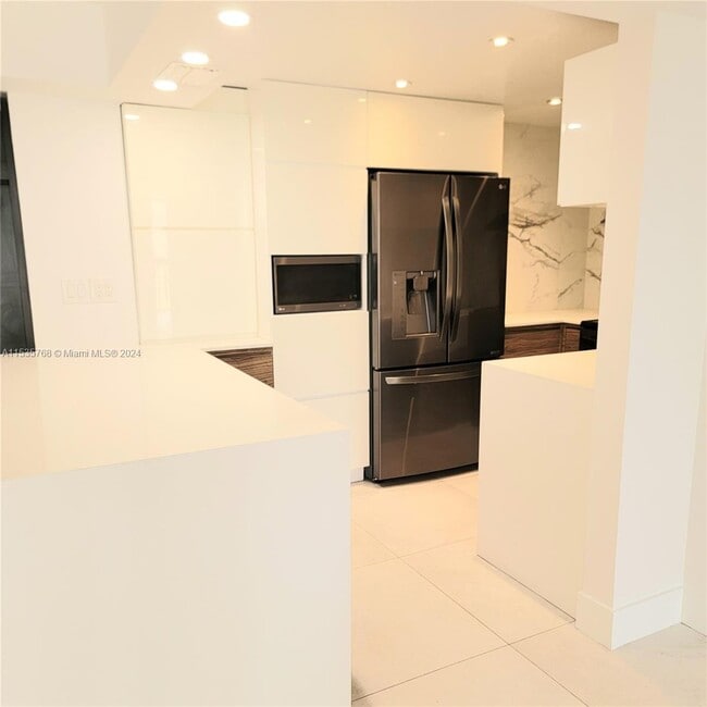 Building Photo - 2333 Brickell Ave Unit A2310 Rental