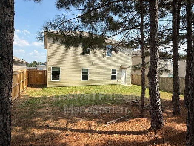 Photo - 380 Americana Dr