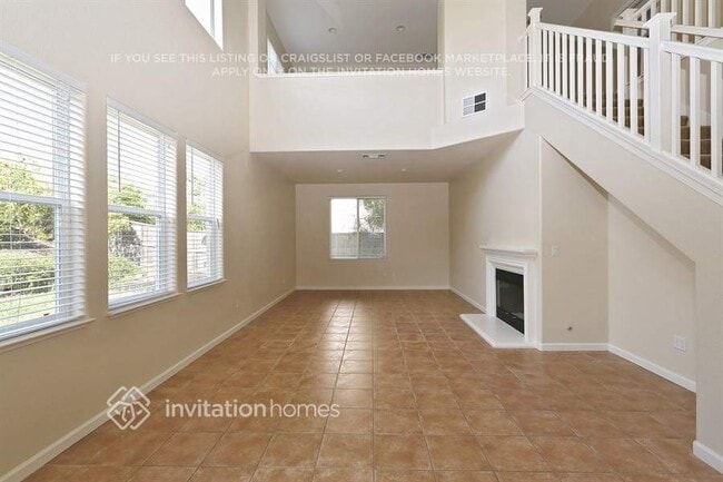 Photo - 2919 Carlingford Ln