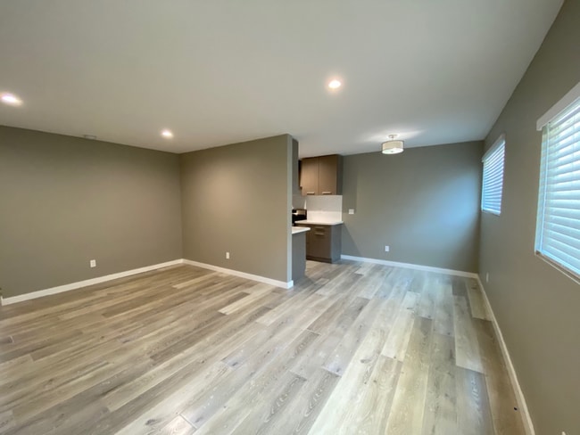 514 S Mariposa Ave Unit 204