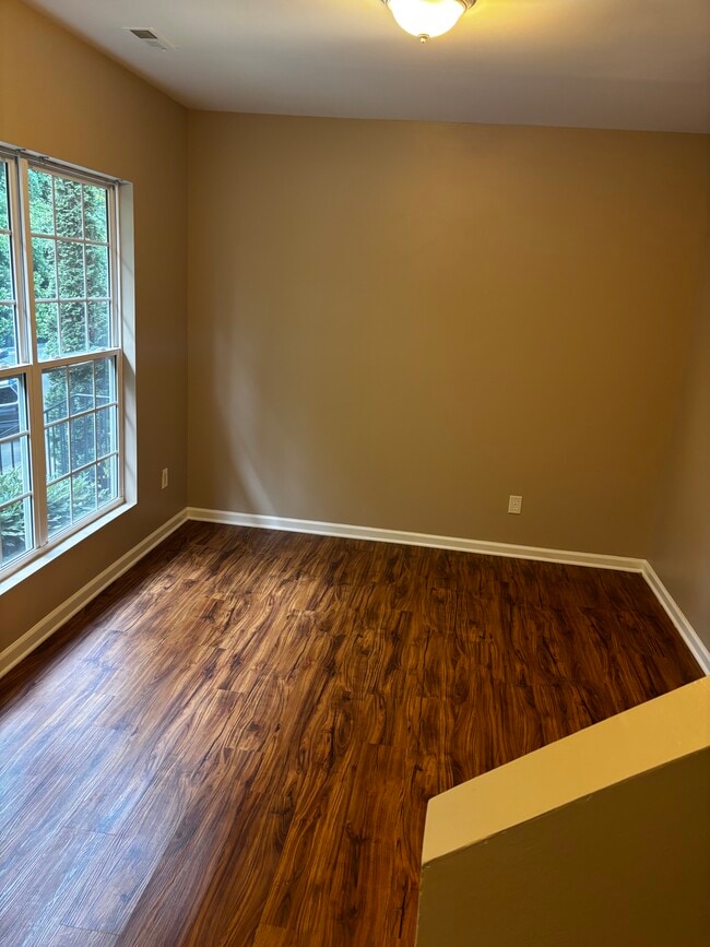 Photo - 8533 Kangaroo Ct