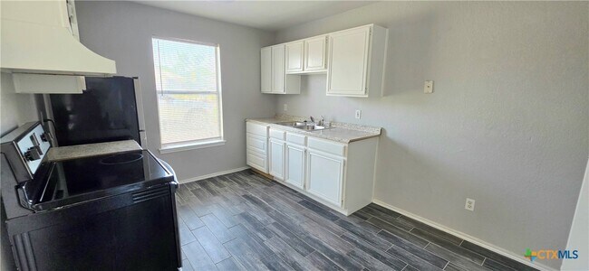 Photo - 1802 Windward Dr