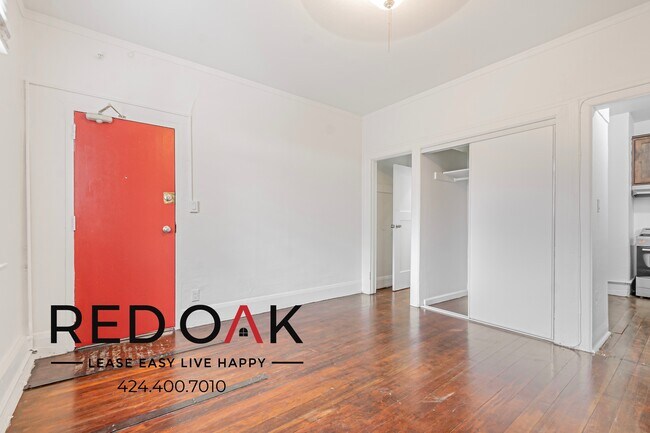 1021 S Park View St Unidad 209