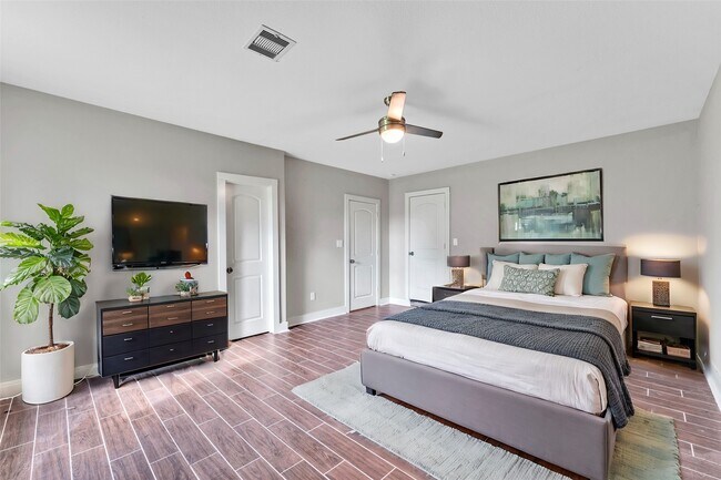 Photo - 27 28th St N