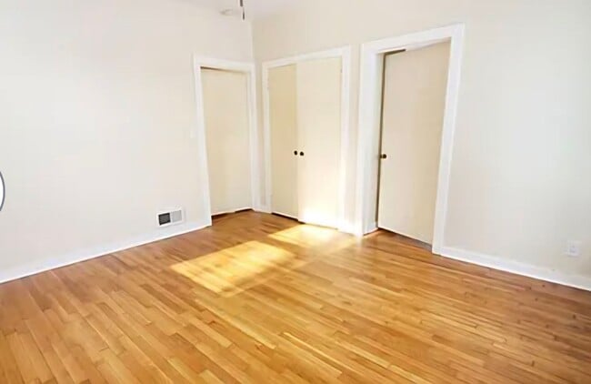 Photo - 2333 Dawson Ave NE