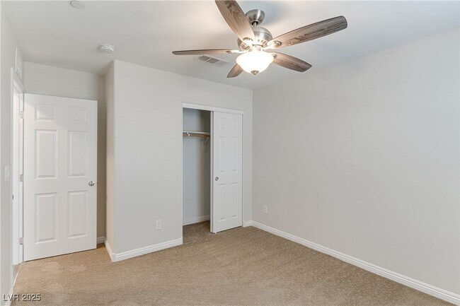 Photo - 4641 Townwall St