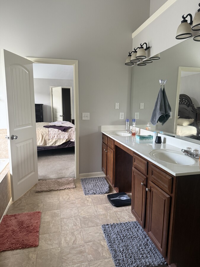 Photo - 1560 Rogers Crossing Dr