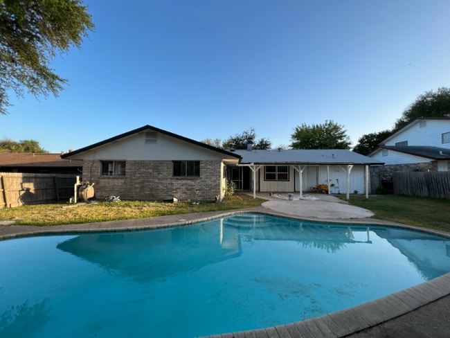 506 Balboa Dr