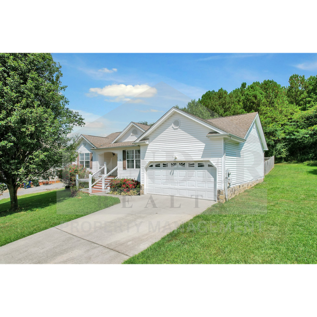 Building Photo - BEAUTIFUL HOME