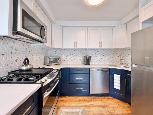 Photo - 126 OGDEN Ave Unidad 3