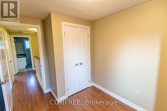 Photo - 7591 Scholfield Rd