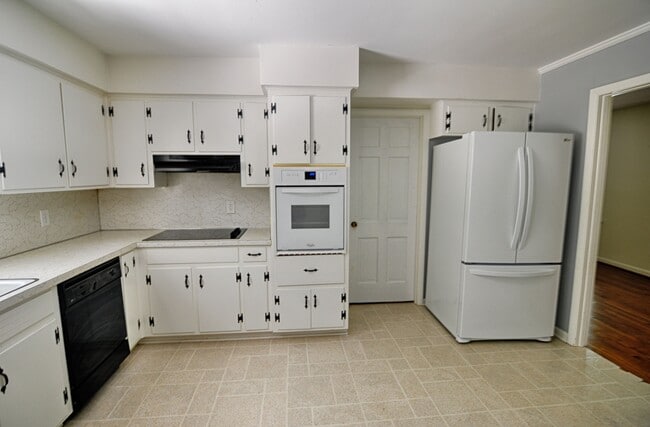 Photo - Lovely Ranch in Hope Valley North - Durham