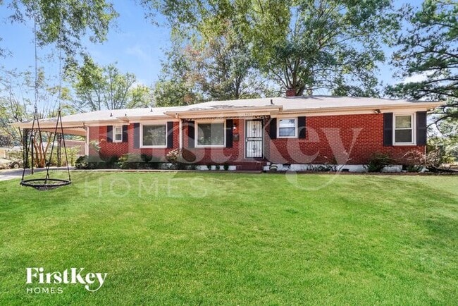 Photo - 4205 Charleswood Rd