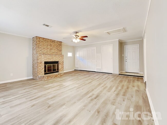 Photo - 6422 French Chateau Dr