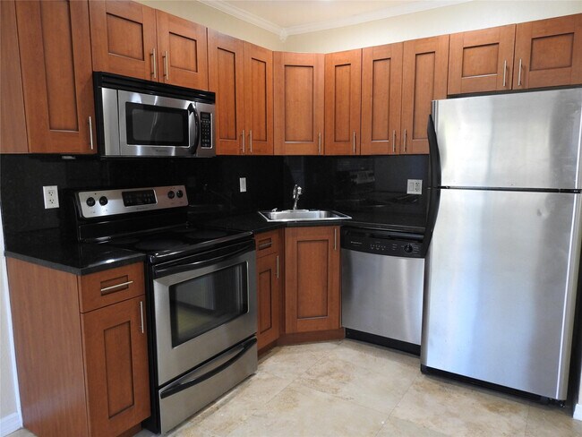 Photo - 1872 NE 46th St Unit D12