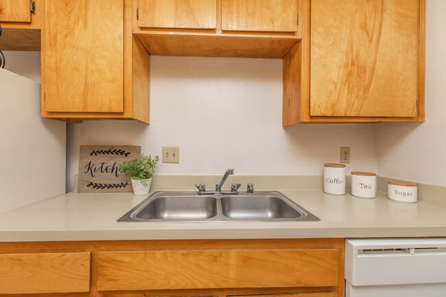 Mesa Creek Apartments