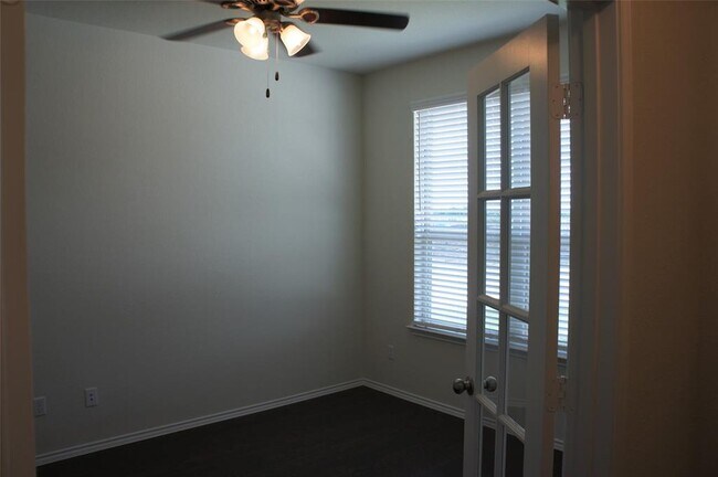 Photo - 1612 Cliffbrake Wy