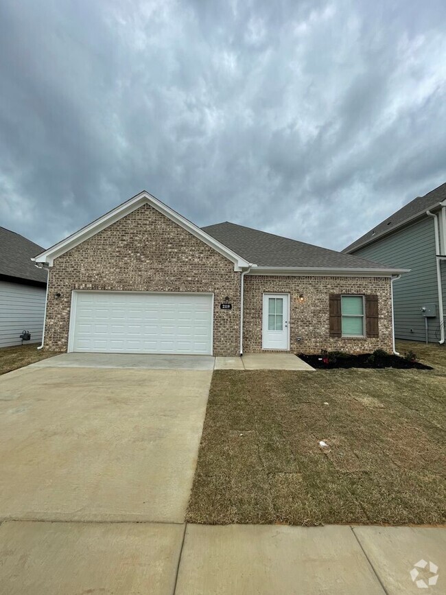 Building Photo - Home for Rent in Cullman, AL!! ***SIGN A 1...