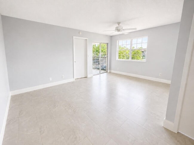 Photo - 1560 SE Royal Green Cir Unit 201