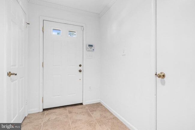 Photo - 146 Washington St