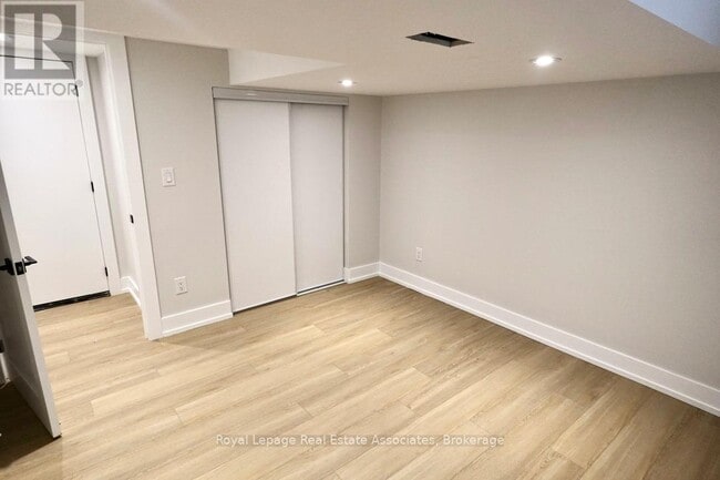 Photo - 246 Marlborough St Unité 5