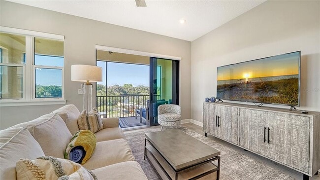 Photo - 5585 Cannes Cir