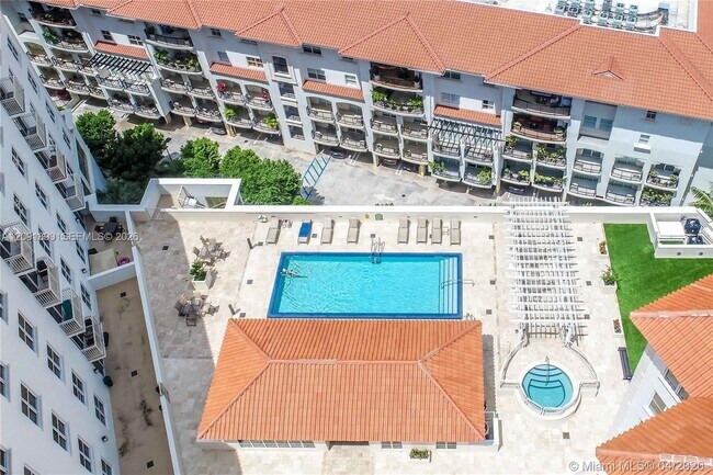 2030 Douglas Rd Unit 712