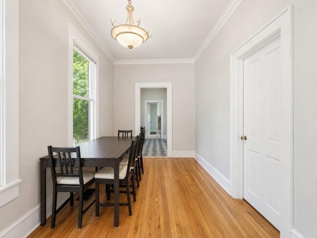 Photo - 515 Calhoun St NW