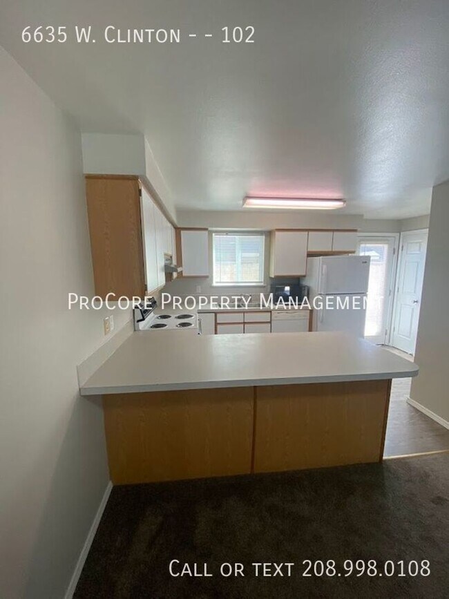 Photo - 6635 W Clinton Ln Unit Apt. 102