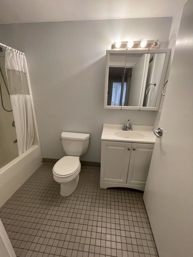 Photo - 542 Commonwealth Ave Unit 4D