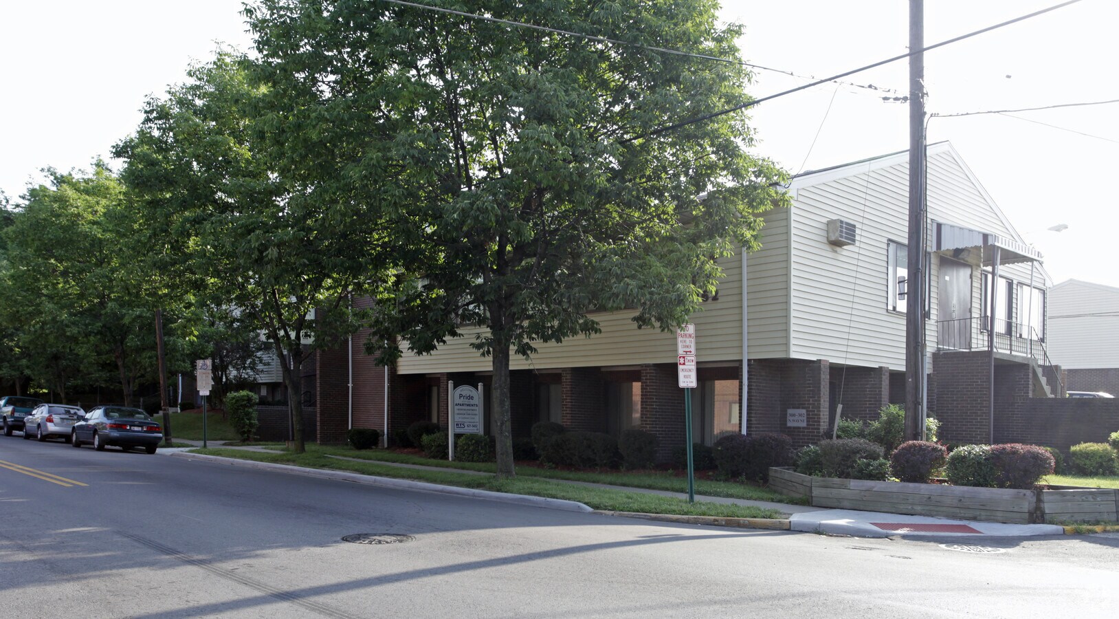 Photo - Pride of the Valley Apartments