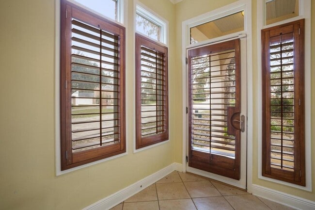 Photo - 7516 Pinehurst Ct