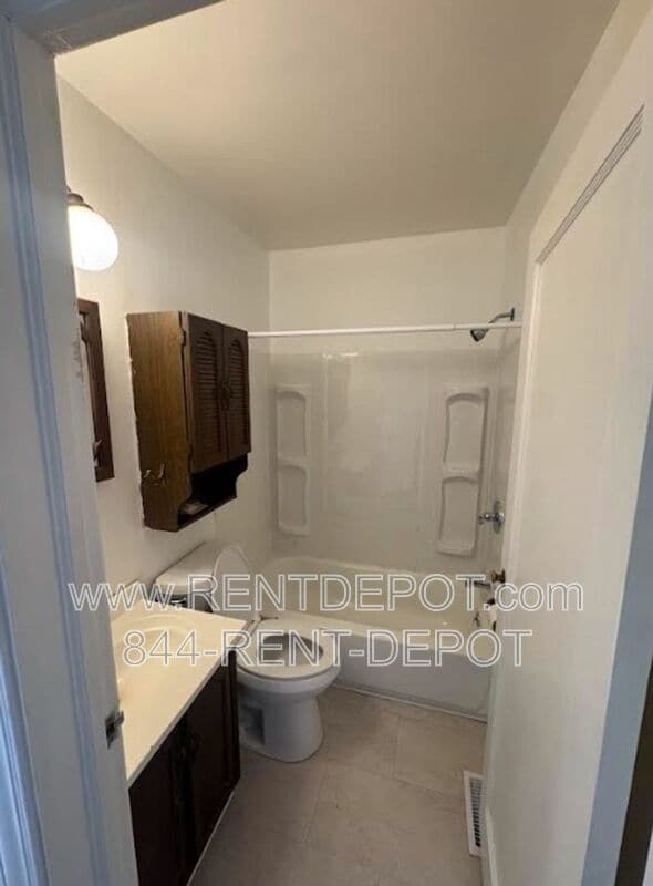 Photo - 1803 N Heidelbach Ave