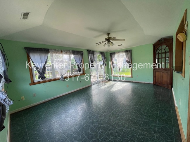 Photo - Cozy 3BR/2BA Home with Deck & Yard – Great Greenfield Location