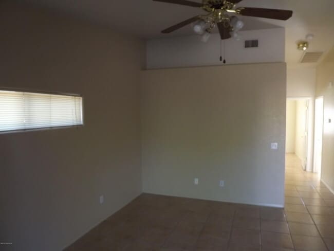 Photo - 6241 N Rockland Dr Unit 1