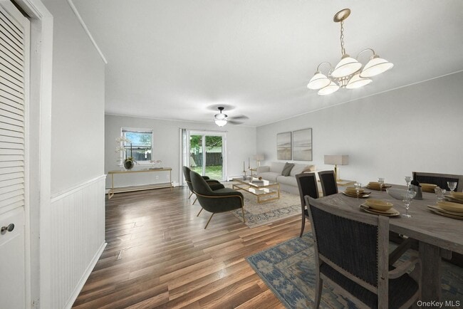 Photo - 105 Sheffield Dr