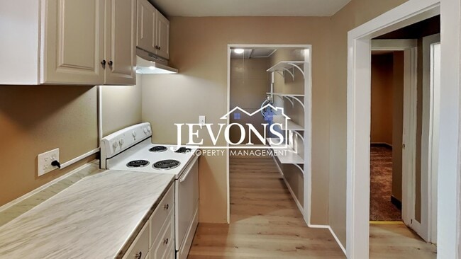 Photo - 812 S 10th Ave Unit 812