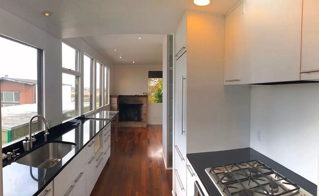 Photo - Tranquil & Spacious 2 BR|1 BA Condo in the Central Richmond District