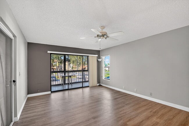 Photo - 805 Sky Pine Way Unit C2